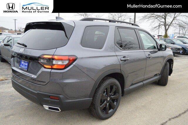 new 2025 Honda Pilot car, priced at $56,075