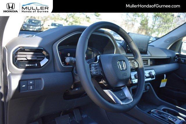 new 2025 Honda Pilot car, priced at $50,127