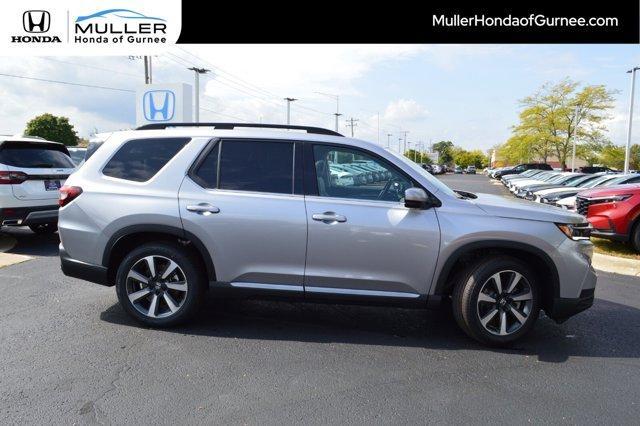 new 2025 Honda Pilot car, priced at $51,095