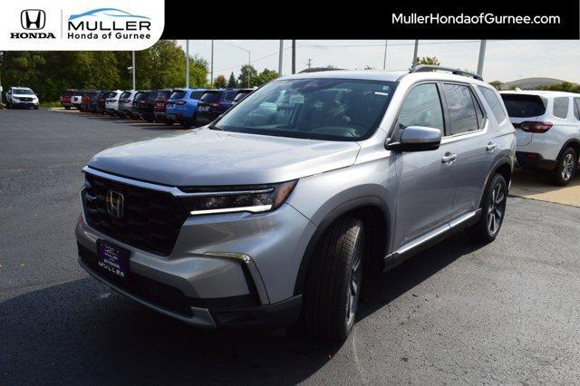 new 2025 Honda Pilot car, priced at $51,095