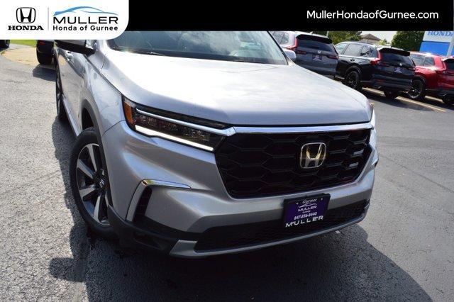 new 2025 Honda Pilot car, priced at $51,095