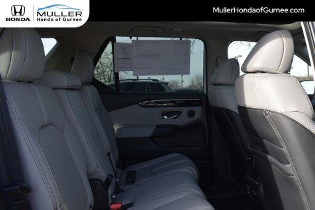 new 2025 Honda Pilot car, priced at $51,095