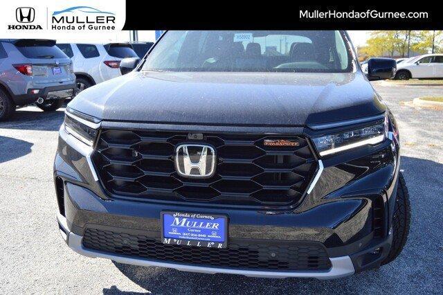 new 2025 Honda Pilot car, priced at $49,296