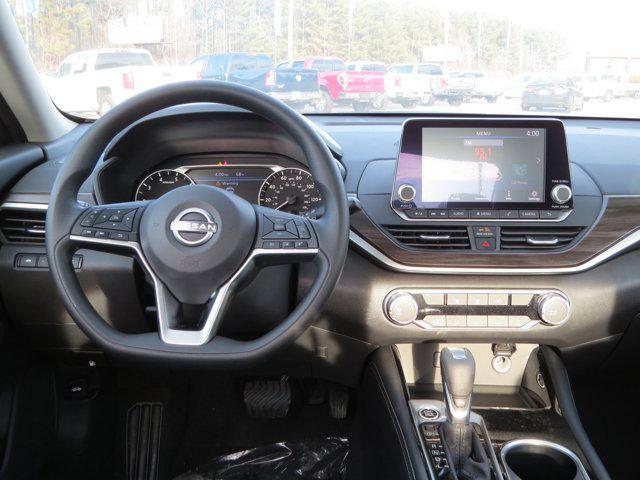 used 2023 Nissan Altima car, priced at $24,900