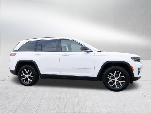 used 2024 Jeep Grand Cherokee car, priced at $43,900