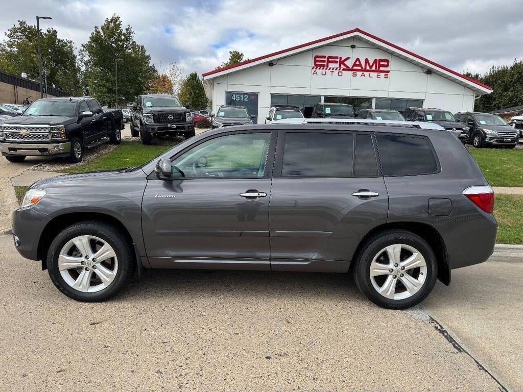 used 2009 Toyota Highlander car, priced at $14,995