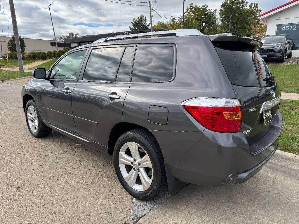 used 2009 Toyota Highlander car, priced at $14,995