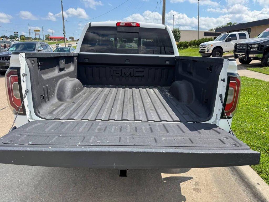 used 2018 GMC Sierra 1500 car, priced at $28,900