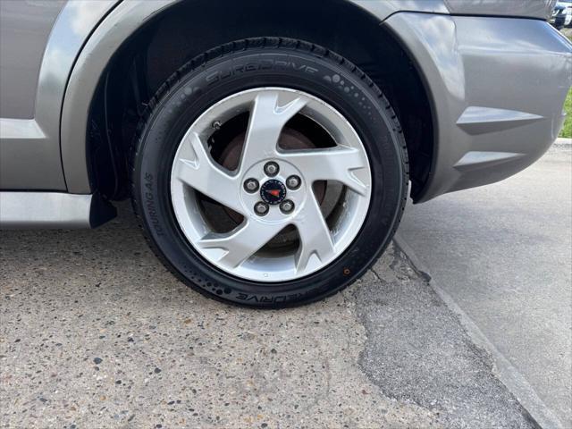used 2008 Pontiac Vibe car, priced at $8,995