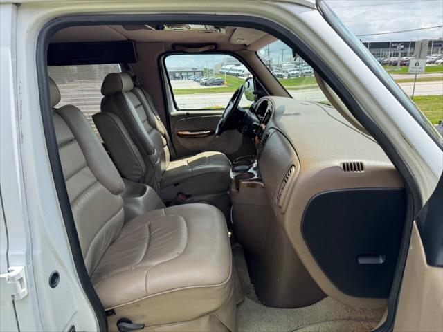 used 2001 Dodge Ram 1500 car, priced at $3,900
