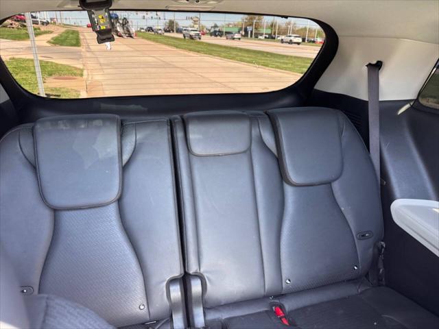 used 2023 Kia Carnival car, priced at $41,900