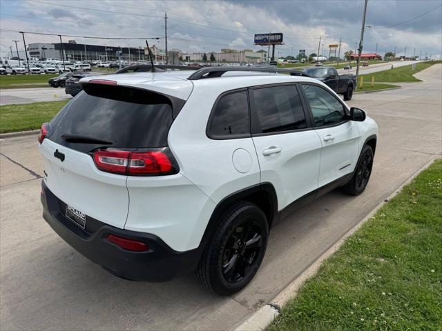 used 2016 Jeep Cherokee car, priced at $12,950