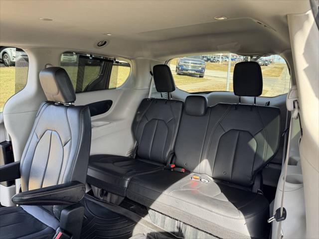 used 2018 Chrysler Pacifica car, priced at $16,995