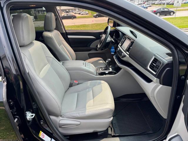 used 2016 Toyota Highlander car, priced at $24,900
