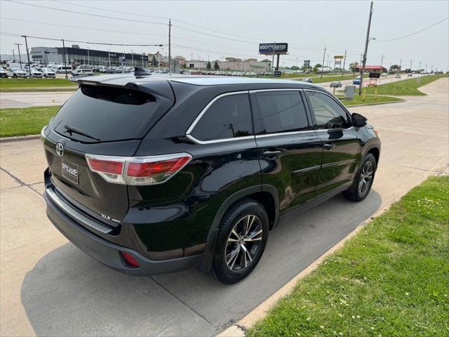 used 2016 Toyota Highlander car, priced at $24,900
