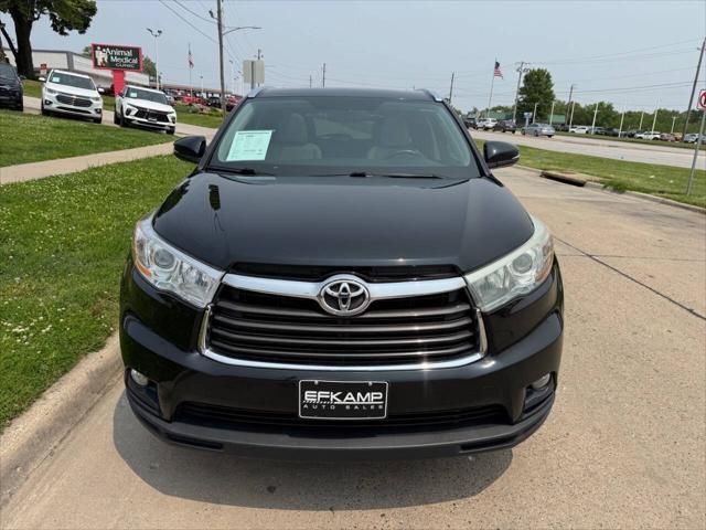 used 2016 Toyota Highlander car, priced at $24,900