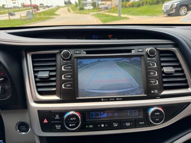 used 2016 Toyota Highlander car, priced at $24,900