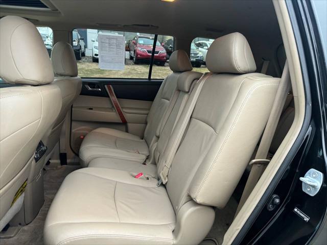 used 2009 Toyota Highlander car, priced at $13,950