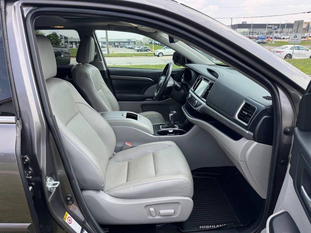 used 2018 Toyota Highlander car, priced at $25,900