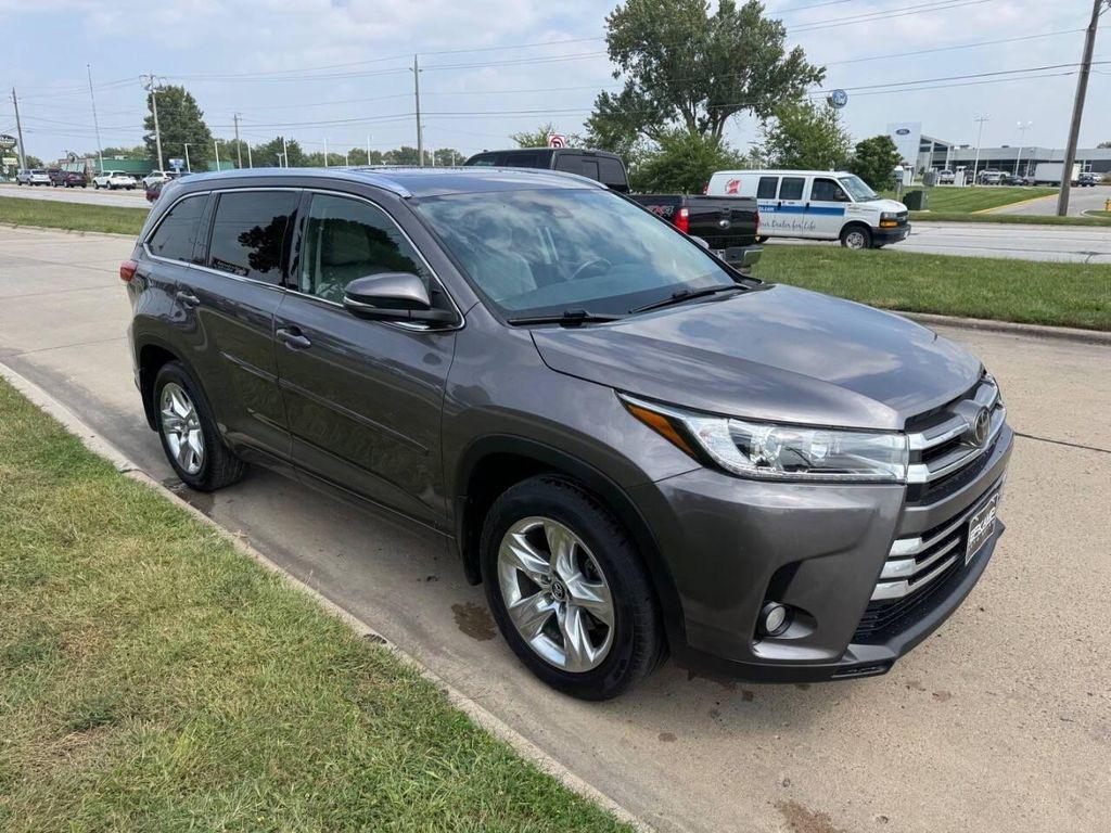used 2018 Toyota Highlander car, priced at $25,900