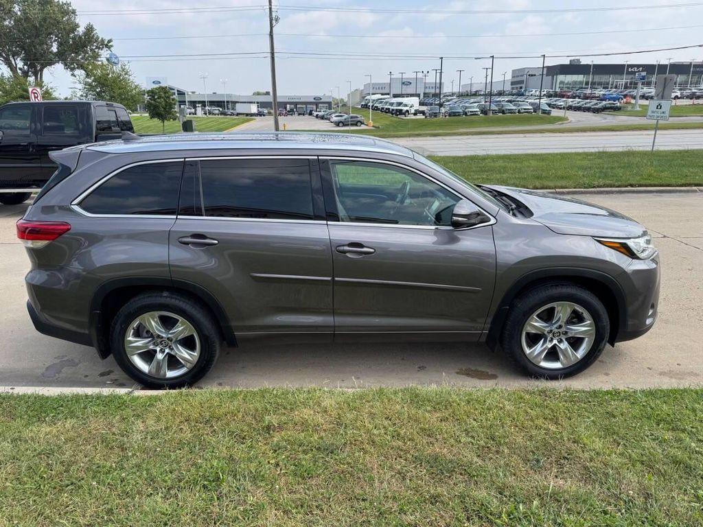 used 2018 Toyota Highlander car, priced at $25,900