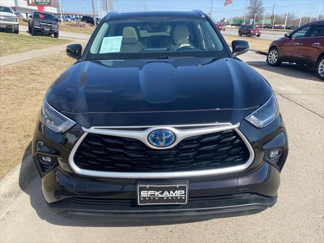 used 2021 Toyota Highlander Hybrid car, priced at $34,950