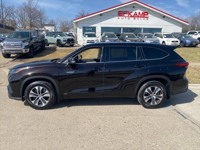 used 2021 Toyota Highlander Hybrid car, priced at $34,950