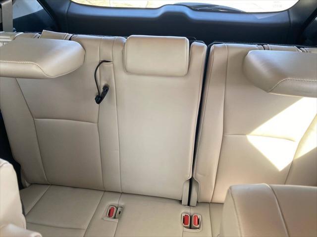 used 2021 Toyota Highlander Hybrid car, priced at $34,950