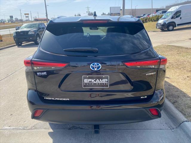used 2021 Toyota Highlander Hybrid car, priced at $34,950