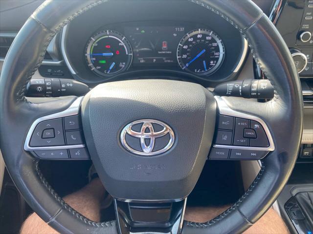 used 2021 Toyota Highlander Hybrid car, priced at $34,950