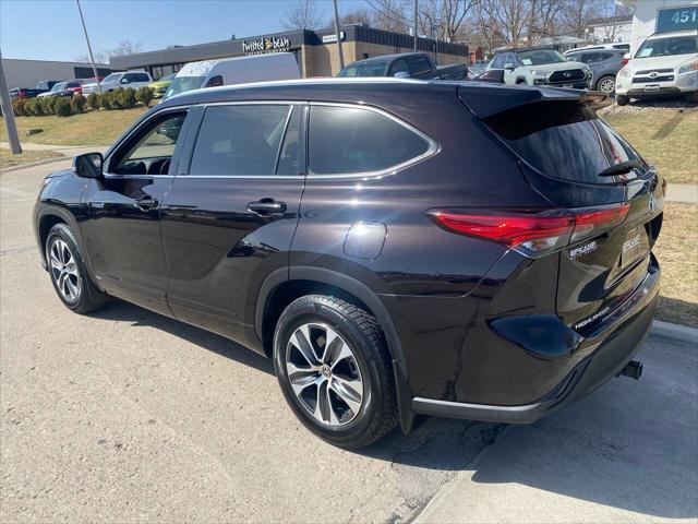used 2021 Toyota Highlander Hybrid car, priced at $34,950