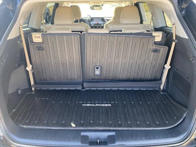used 2021 Toyota Highlander Hybrid car, priced at $34,950