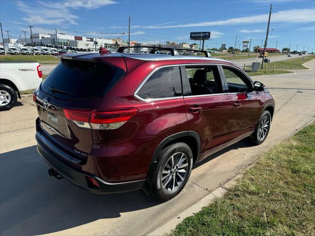 used 2018 Toyota Highlander car, priced at $21,950