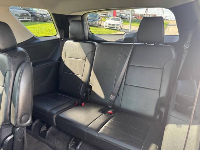 used 2020 Chevrolet Traverse car, priced at $25,900