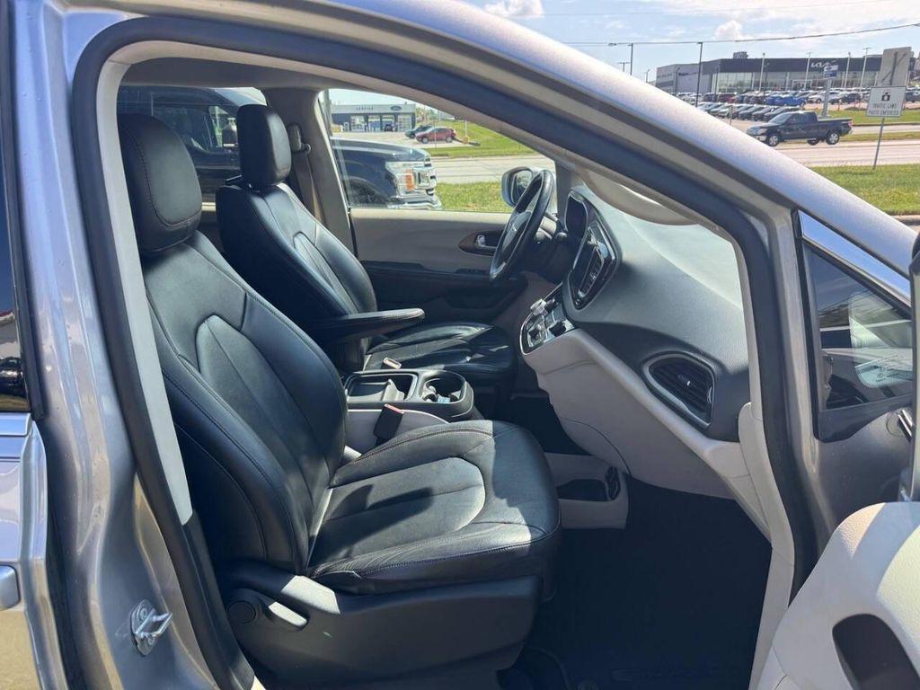 used 2017 Chrysler Pacifica car, priced at $11,950