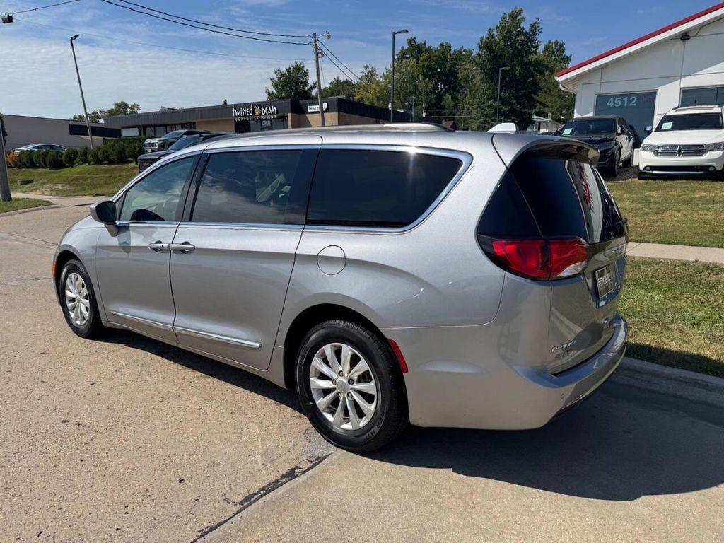 used 2017 Chrysler Pacifica car, priced at $12,950