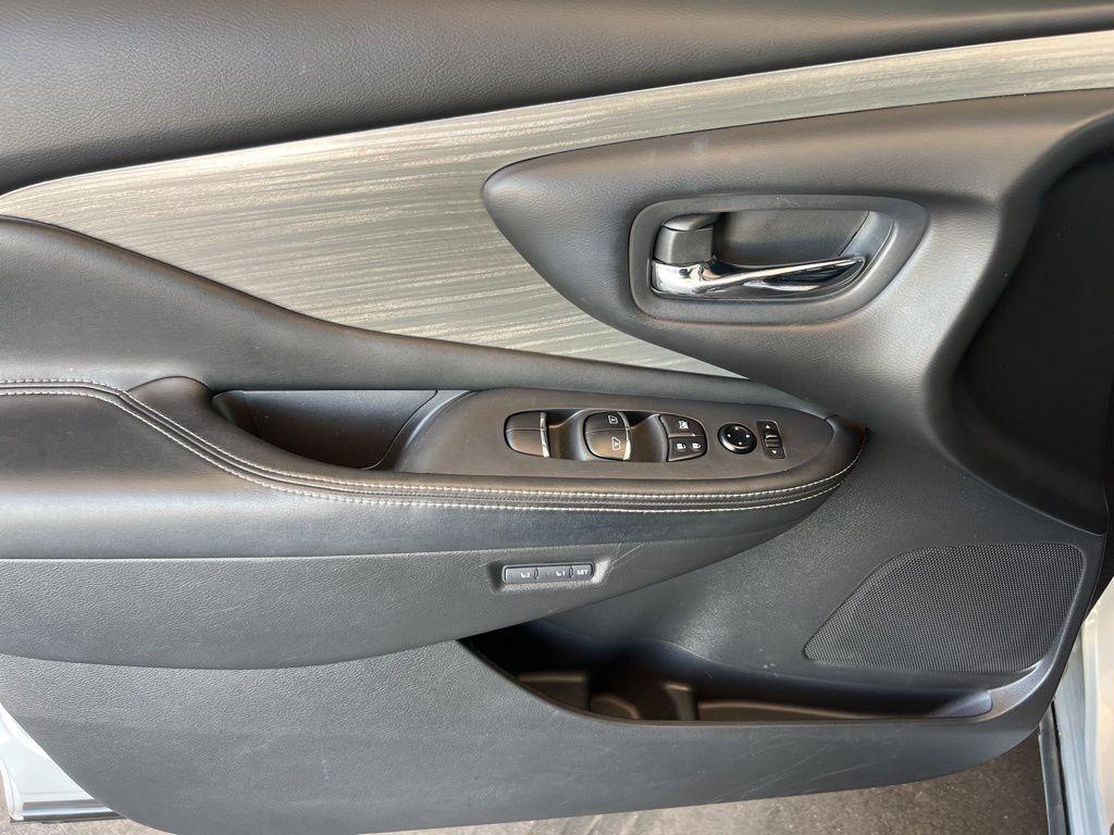 used 2016 Nissan Murano car, priced at $17,995