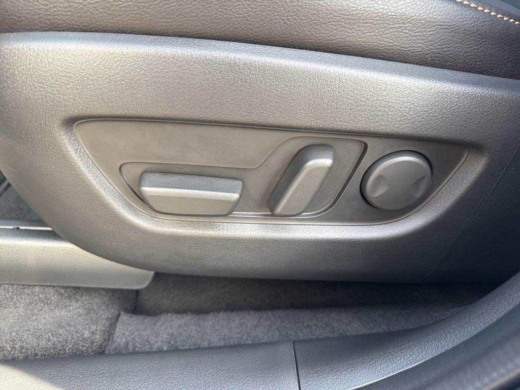 new 2025 Mazda CX-70 car, priced at $51,430