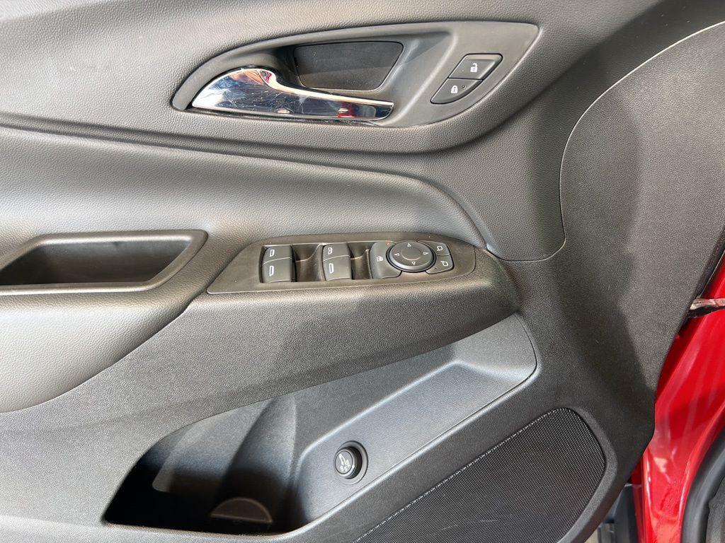 used 2022 Chevrolet Equinox car, priced at $23,260
