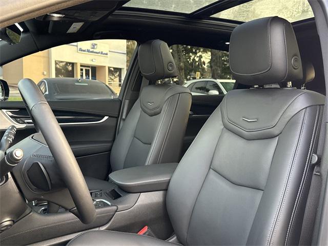 used 2024 Cadillac XT5 car, priced at $46,700