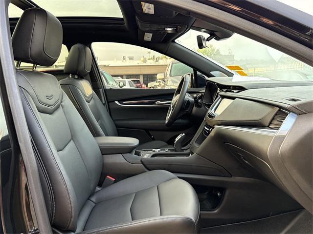 used 2024 Cadillac XT5 car, priced at $46,700