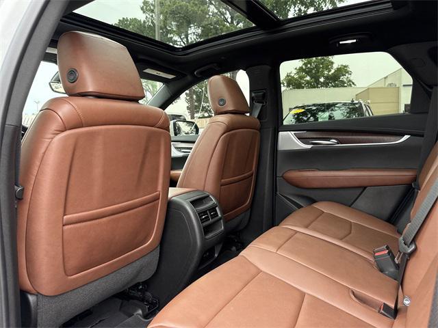 used 2023 Cadillac XT5 car, priced at $41,700
