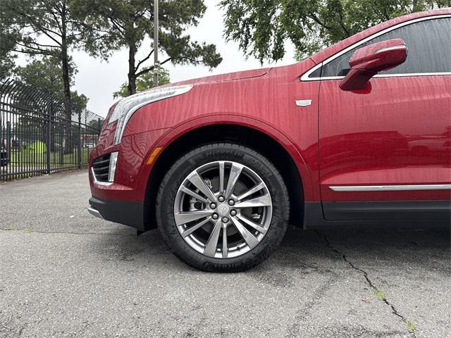 new 2025 Cadillac XT5 car, priced at $58,520