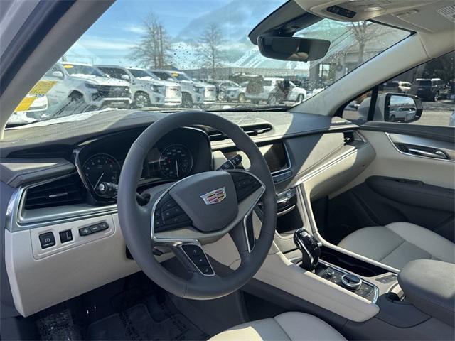 used 2022 Cadillac XT5 car, priced at $35,700