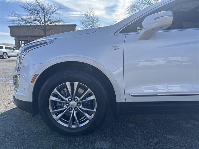 used 2022 Cadillac XT5 car, priced at $35,700