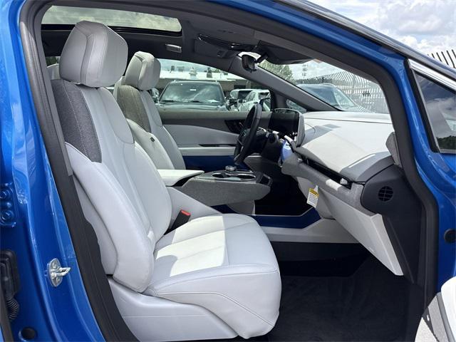 new 2025 Cadillac OPTIQ car, priced at $55,615