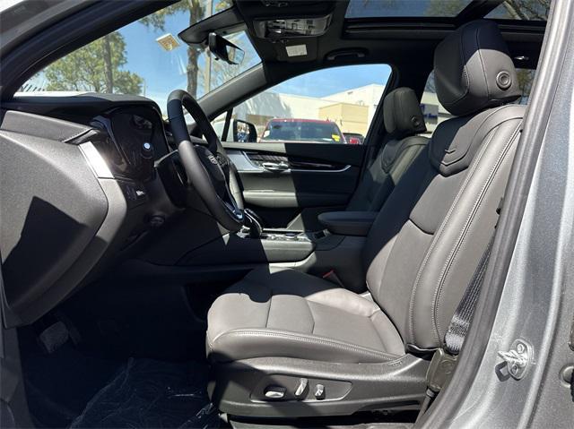 new 2025 Cadillac XT6 car, priced at $61,990