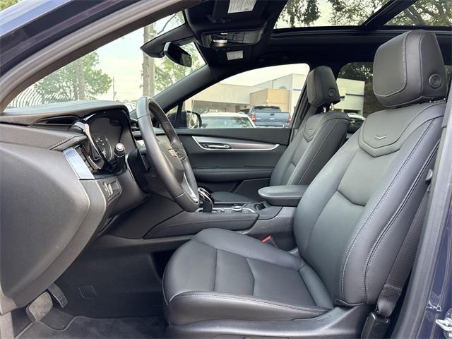 used 2025 Cadillac XT6 car, priced at $44,462