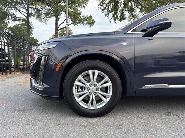 used 2025 Cadillac XT6 car, priced at $44,462