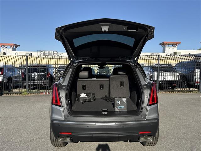 new 2025 Cadillac XT5 car, priced at $47,895